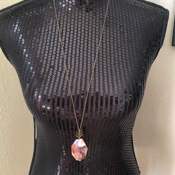 Artisan Made Agate and Copper Necklace - Picture 2 of 3